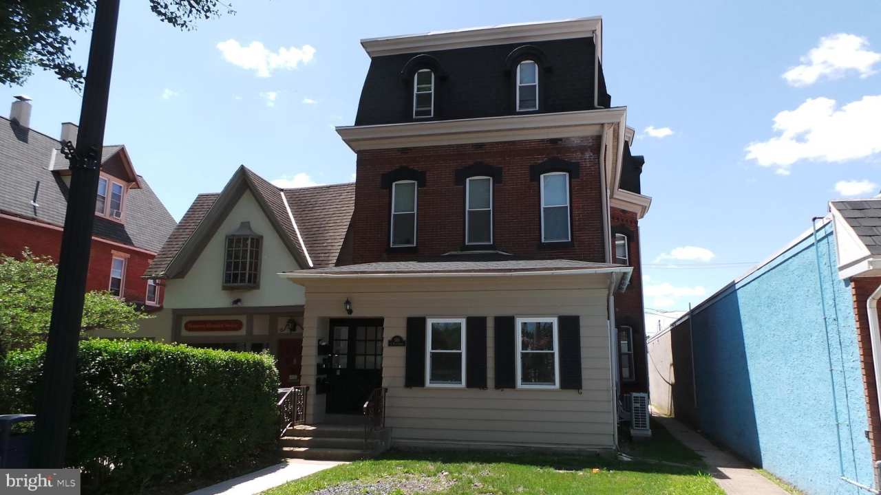 566 E HIGH Street unit: 1