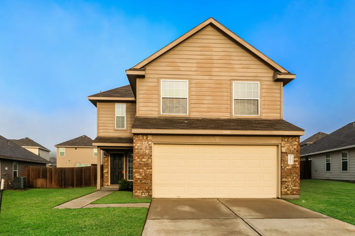 13811 Winding Path Lane