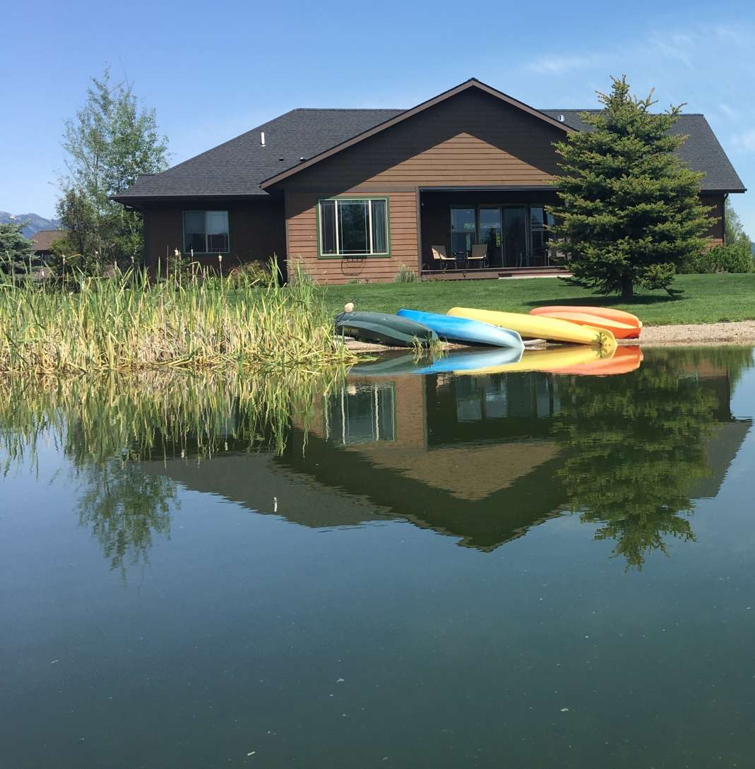 3029 River Lakes Drive