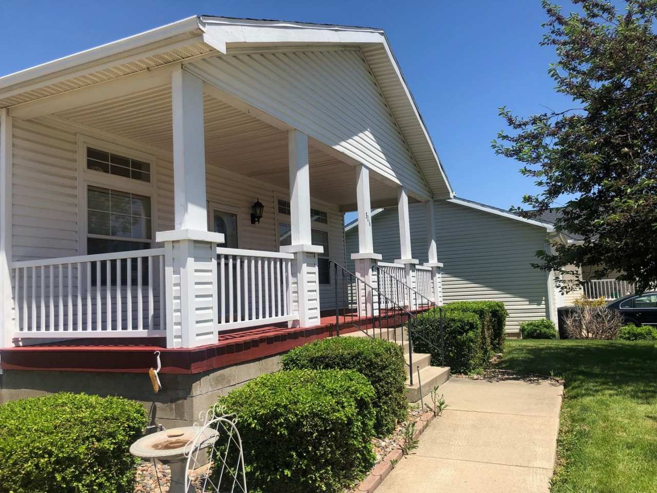 Beautiful 3 BR 2 bath house in south Bloomington