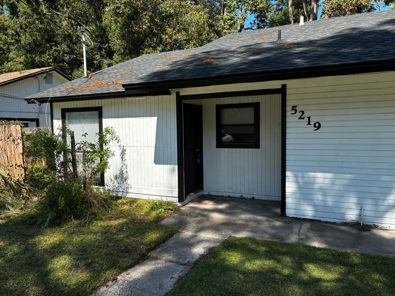 5219 Plymouth Street