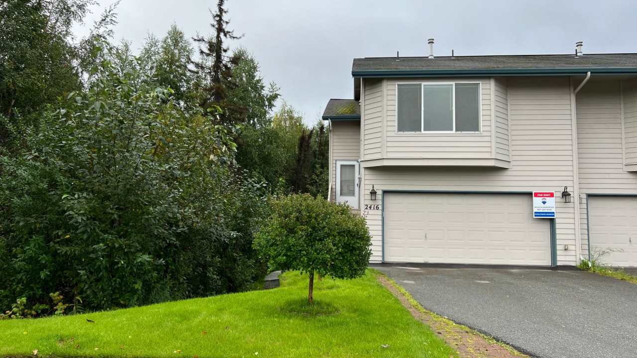 (3) Bedroom, (2) Bathroom Townhouse in Independence Park - Available NOW!