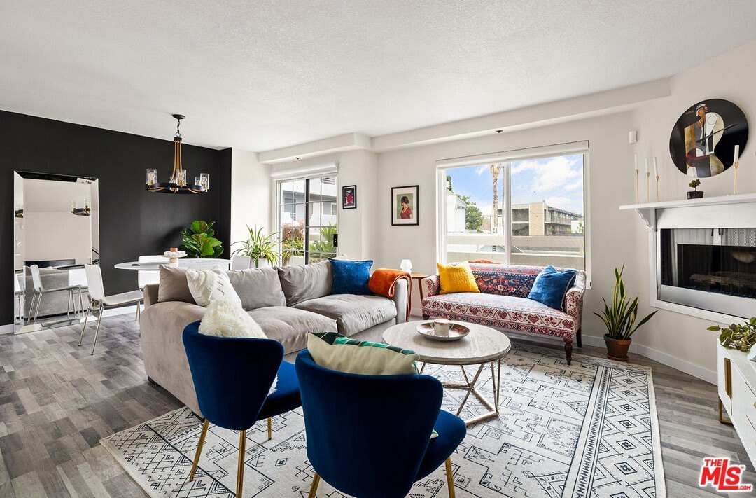 252 W Spazier Ave unit: F