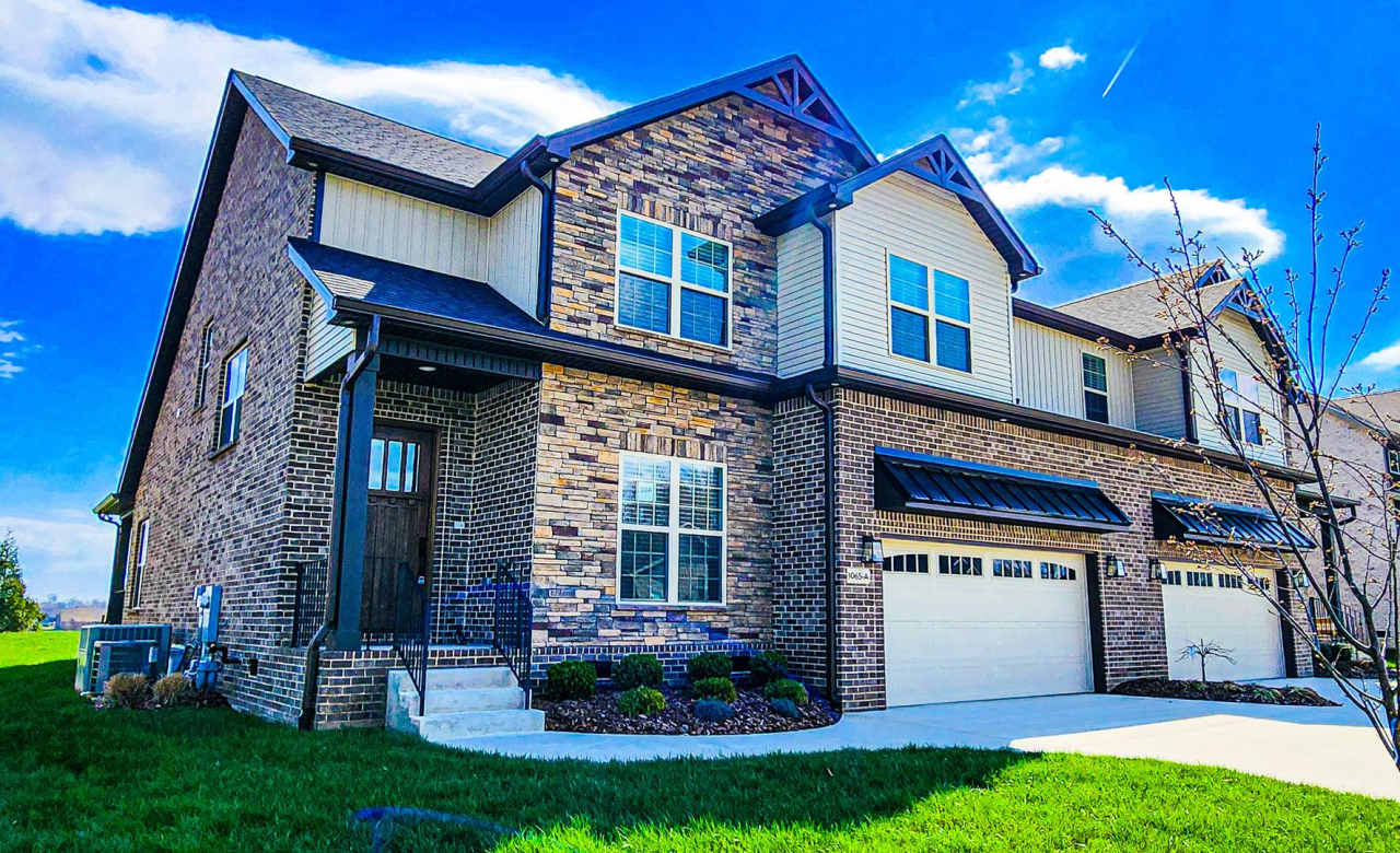 Elegant All-Brick Townhome in a Gated Community in Sango