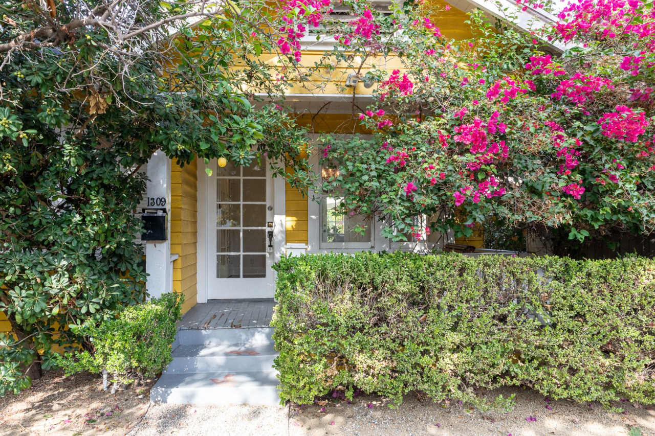 Silver Lake Duplex with huge yard