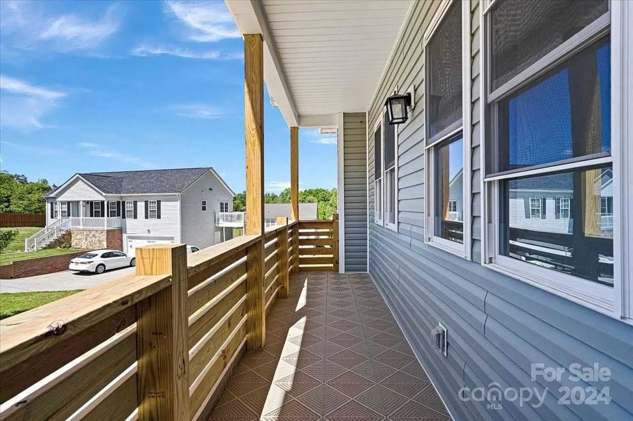 Room in 4 Bedroom Home at Miguel Dr