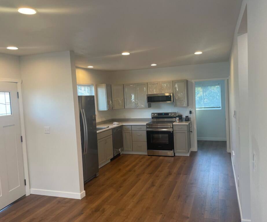 405 Williams Avenue North