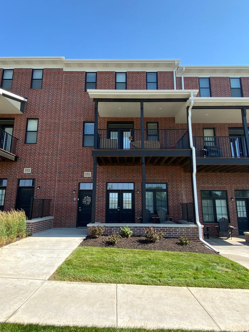 Bungalows on the Lake at Prairie Queen