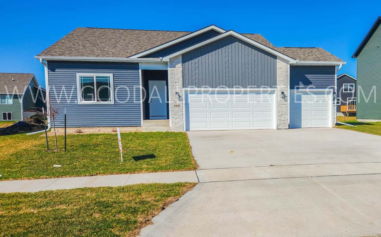 Price Reduction!! Brand New 4 Bedroom, 3 Bath 3 car garage Home in Waukee.