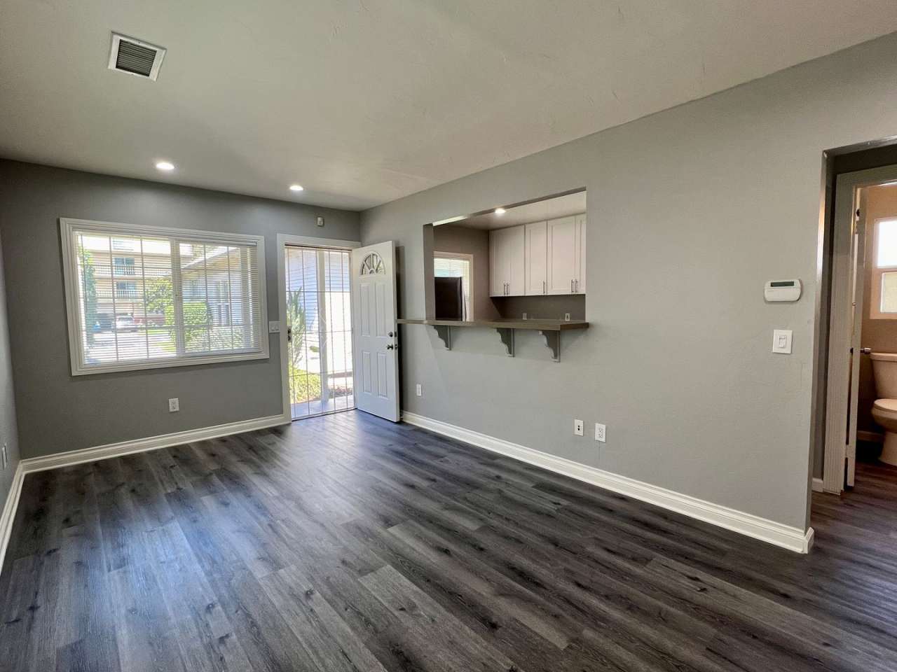 Beautiful Remodeled 1-Bedroom Cottage w/Central A/C and Parking in Hillcrest
