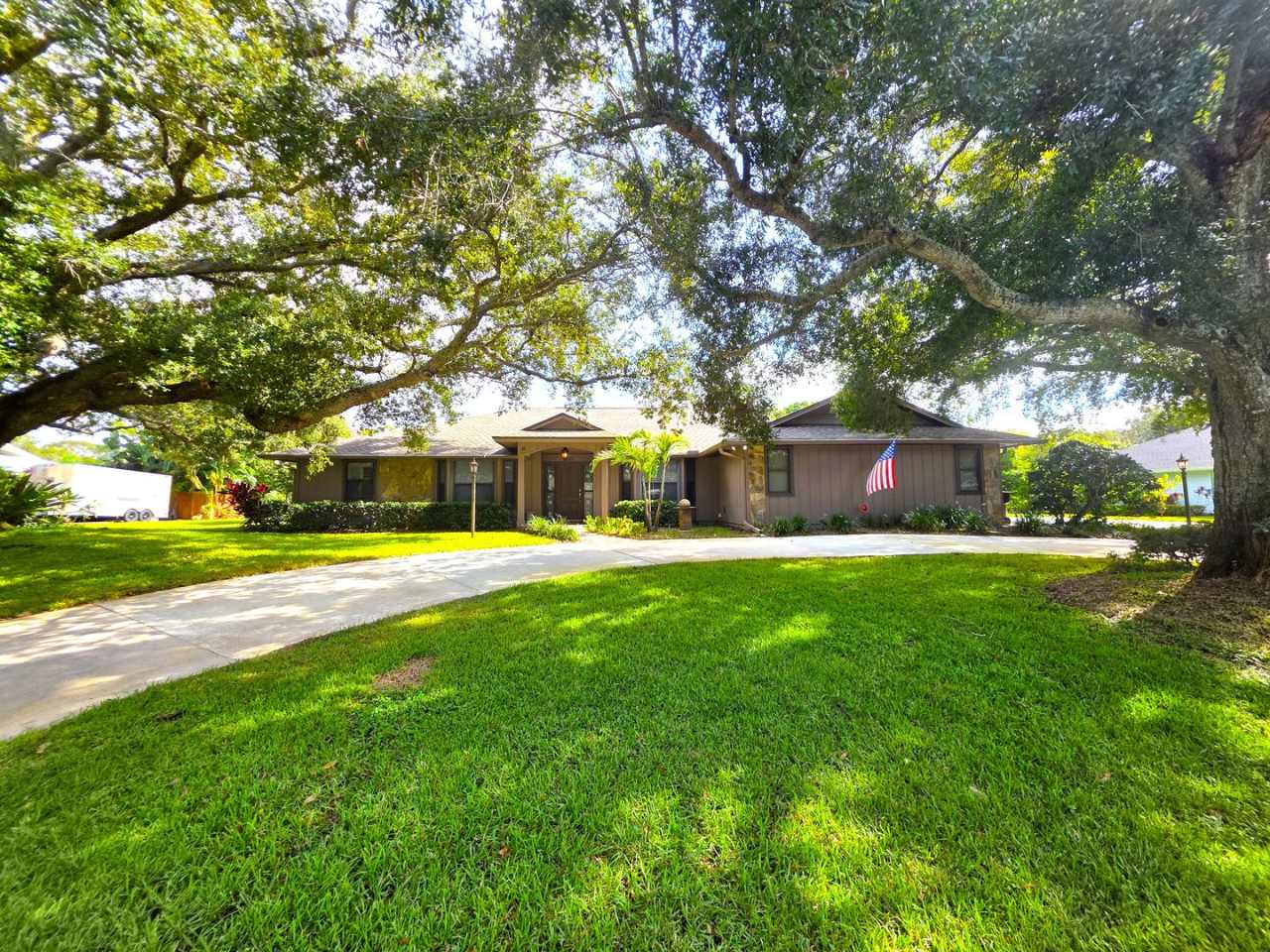 Vero Beach Rentals. Vero Beach Rent, LLC and Property Management Company