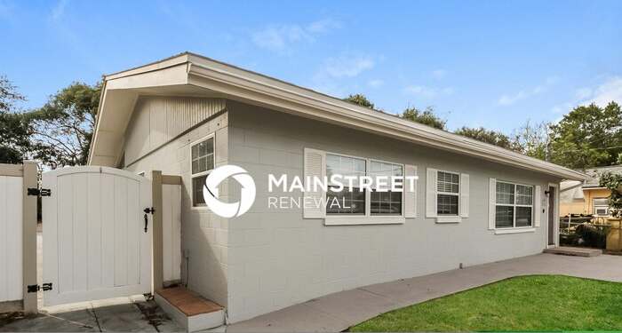 604 Prairie Lake Drive