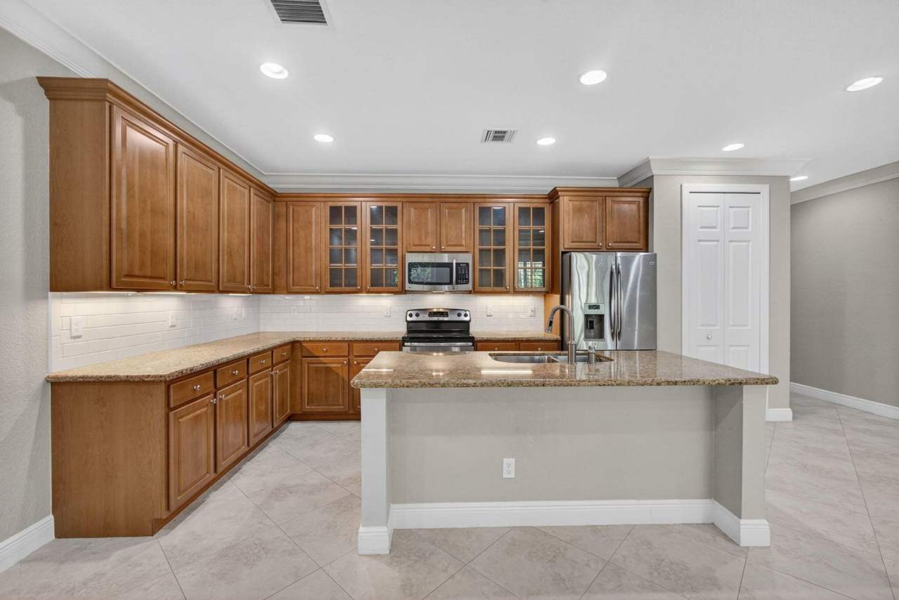4803 Cadiz Circle, Palm Beach Gardens, FL 33418