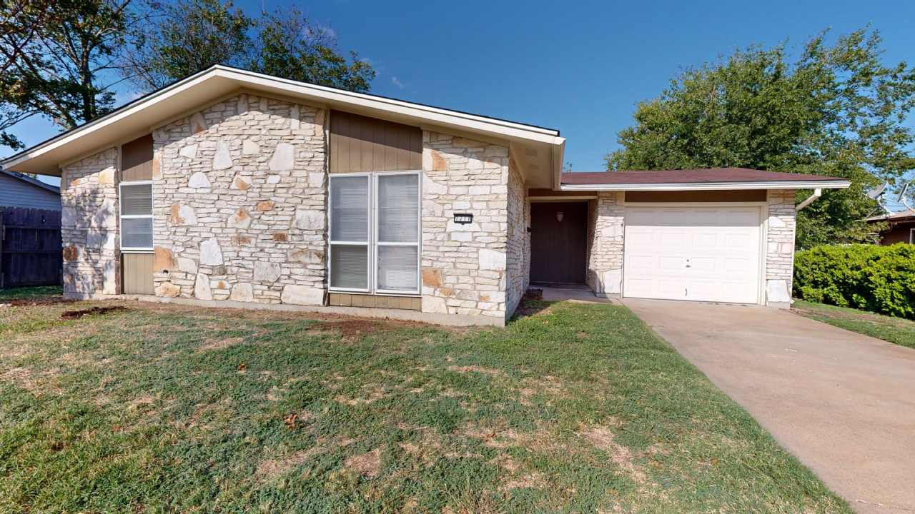 SINGLE FAMILY HOME $1,395 + 2 WEEKS FREE RENT!!!
