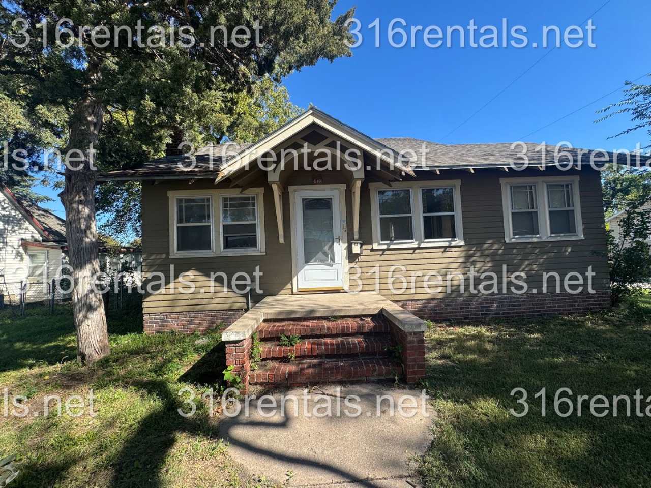$850 - 3 Bed 1 Bath - Single Family Home