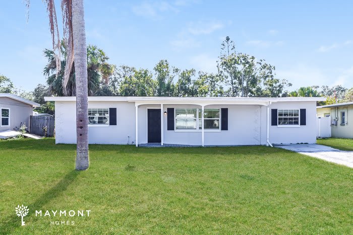 3290 Hillsdale Avenue