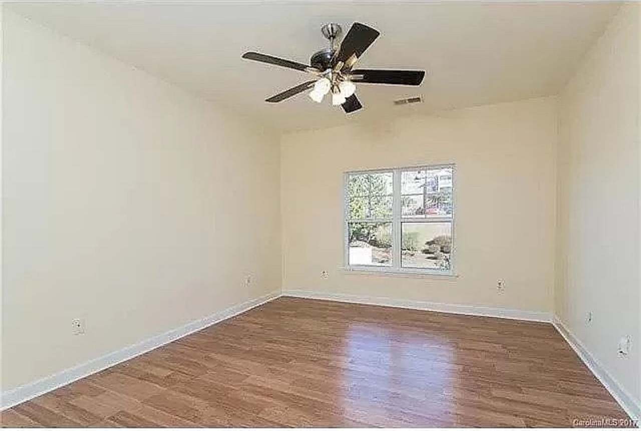 Room in 2 Bedroom Apartment at Hyde Point Ct
