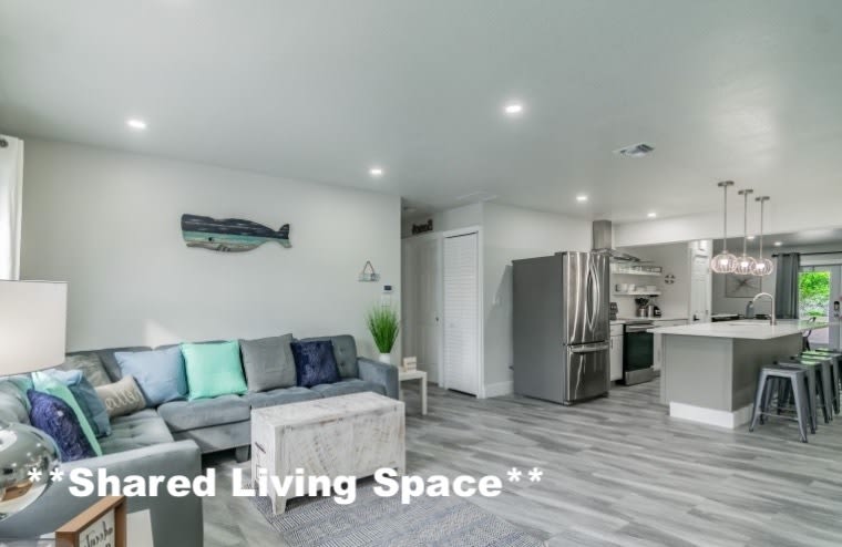 1553 Stanford Street