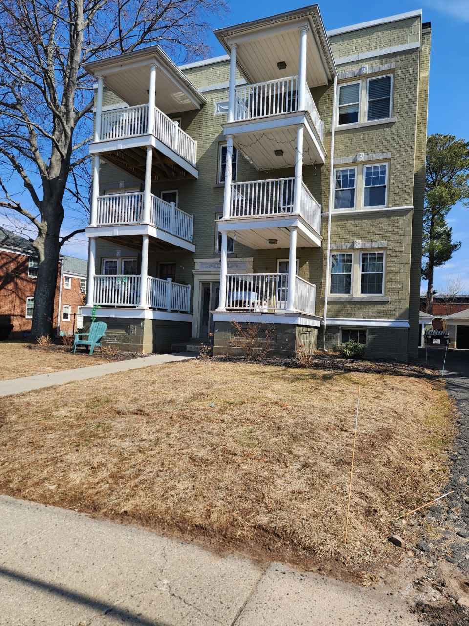 40 Robin Road