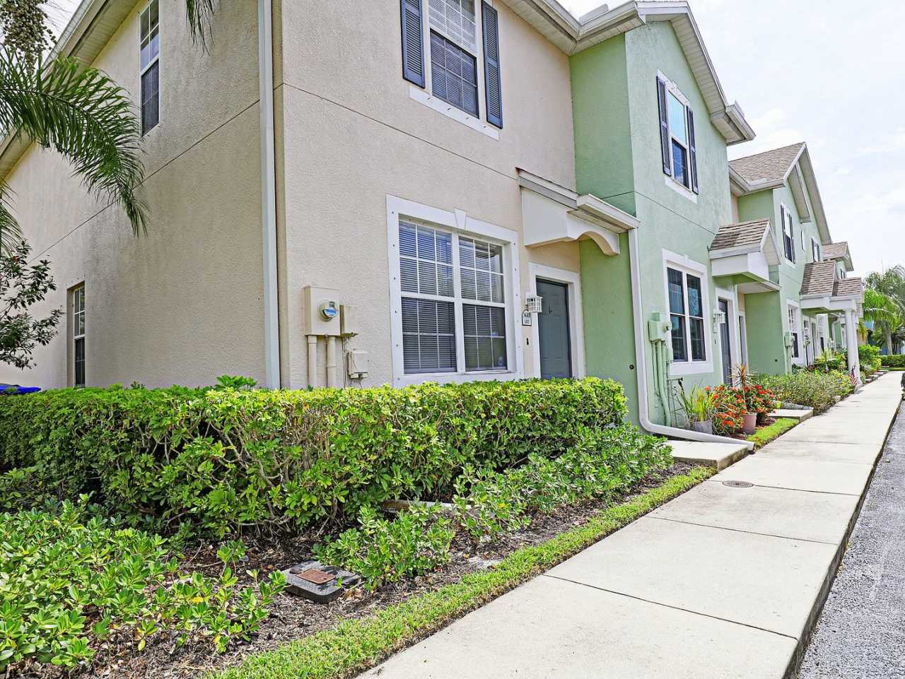 Forest Lake Townhomes 3618-101