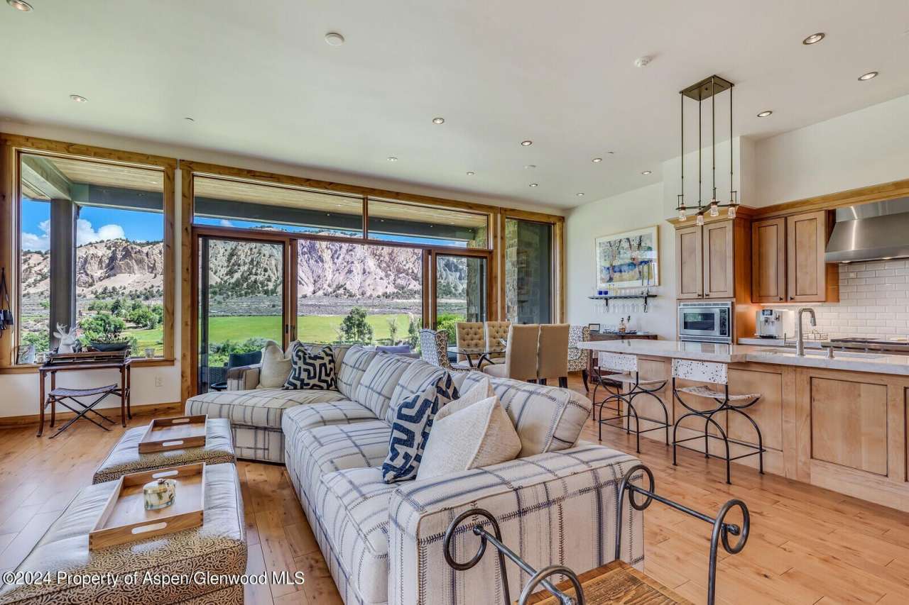 138 Club Lodge Drive