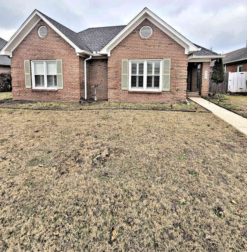 HOUSE FOR RENT - DECATUR SE