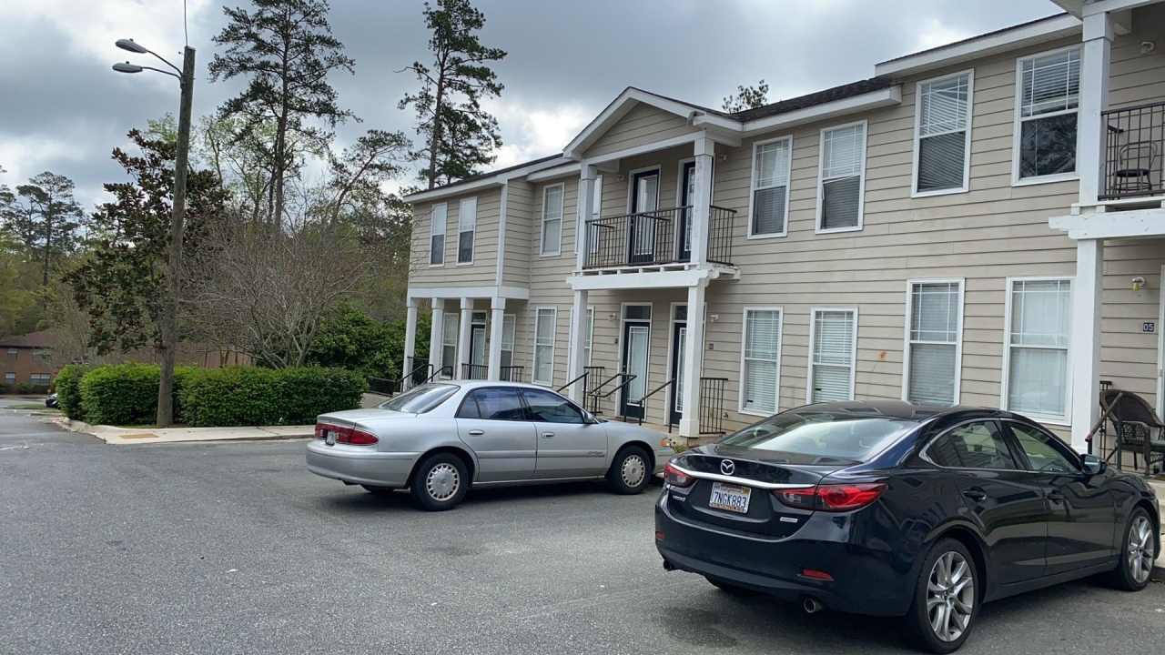 Spacious and Fully Updated 3/3 Townhome!