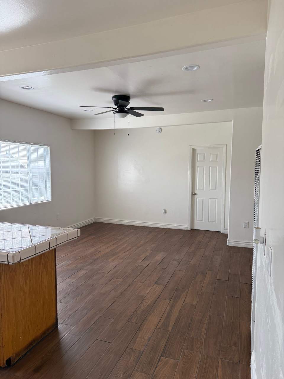 5636 Broadway Street