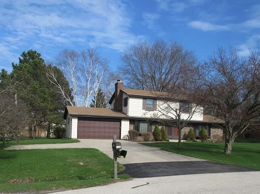 12706 N. Maplecrest Ln