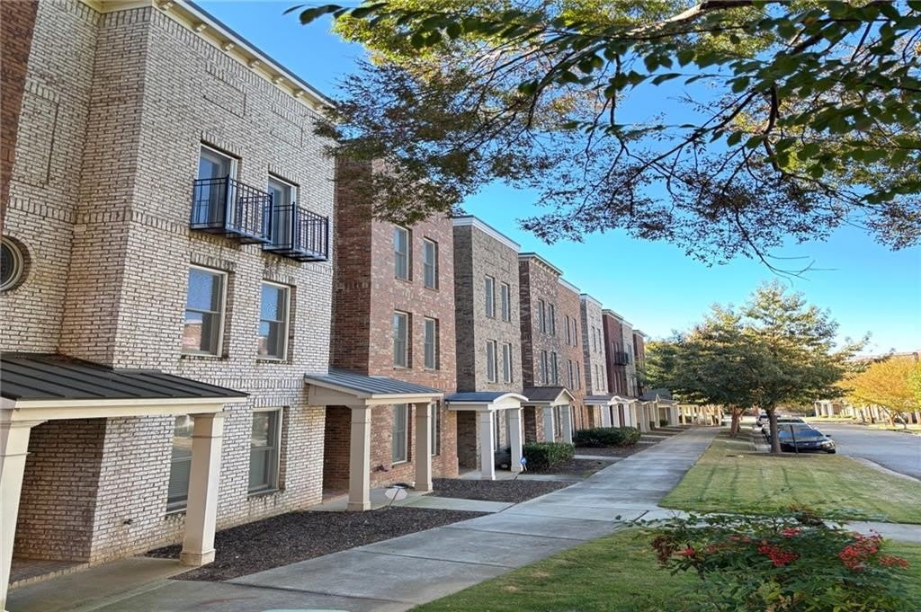 772 Liberty Commons Drive NW