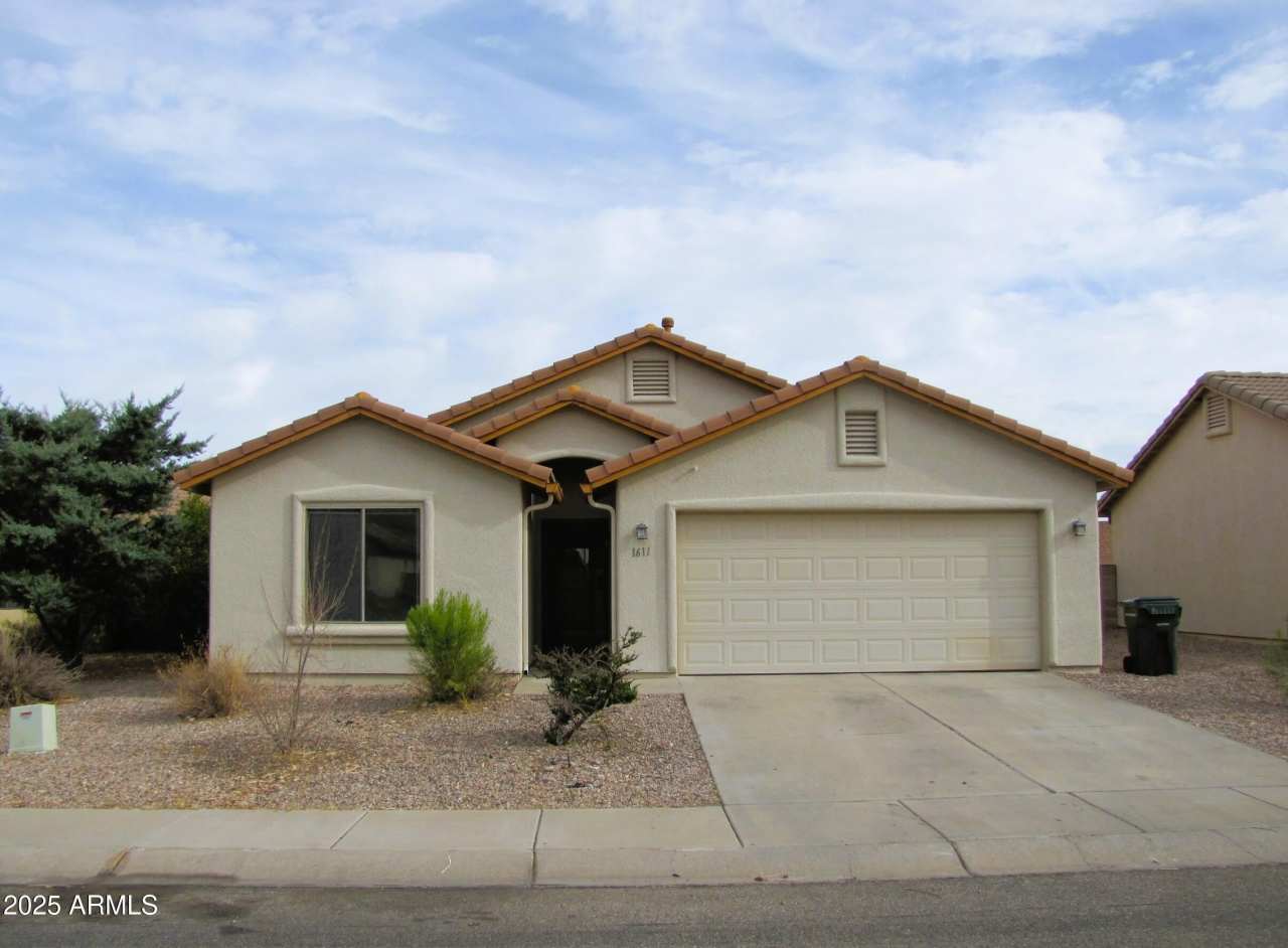 1611 IRONMASTER Street