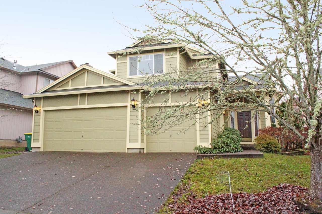 Quality Craftsman 3 Bed 2.5 Ba in Bethany