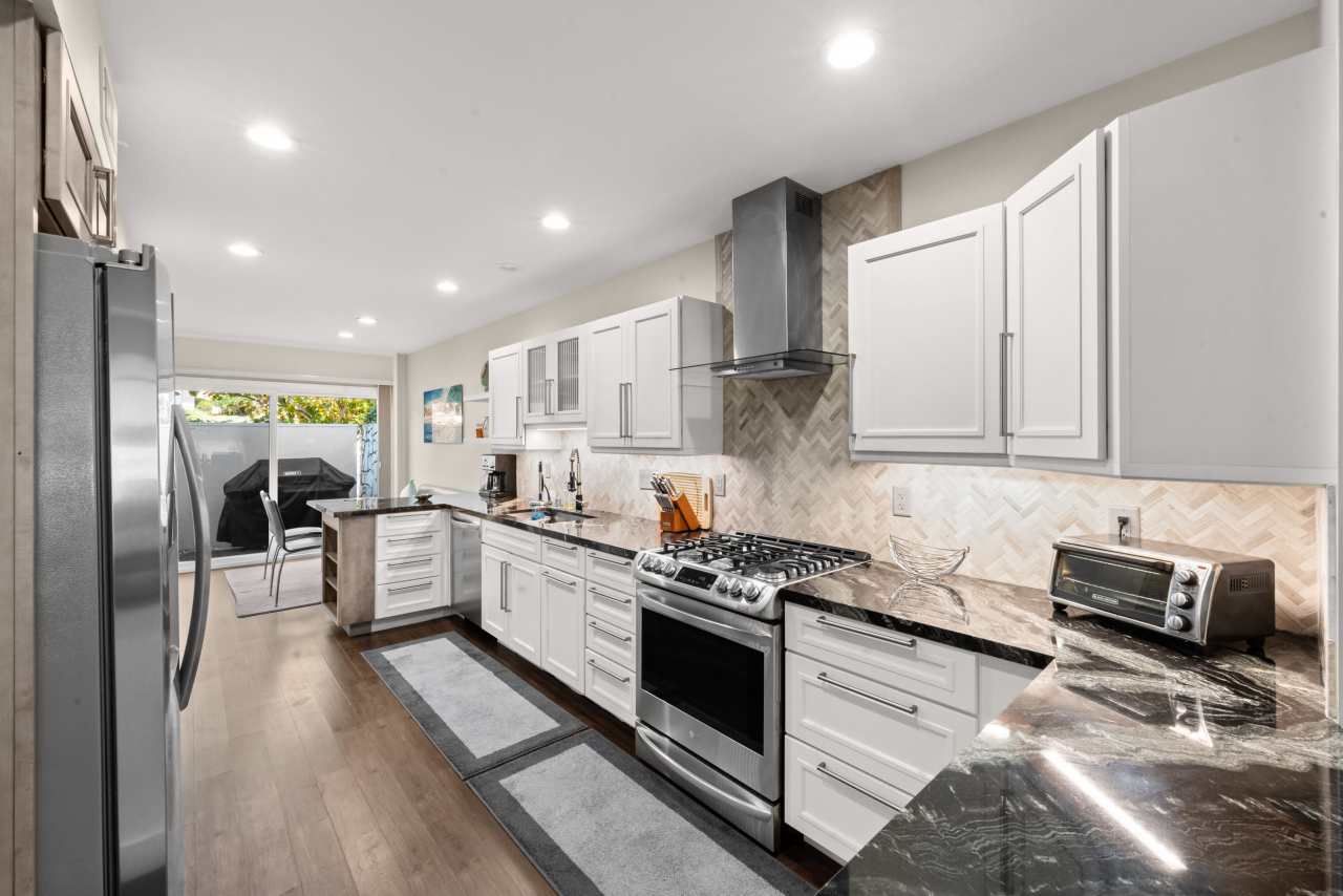 7025 Estrella De Mar Road