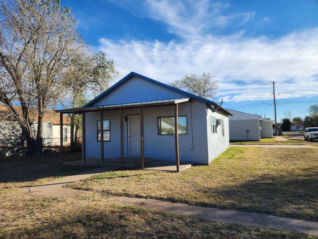 2 bedroom / 1 bath, W/D connections