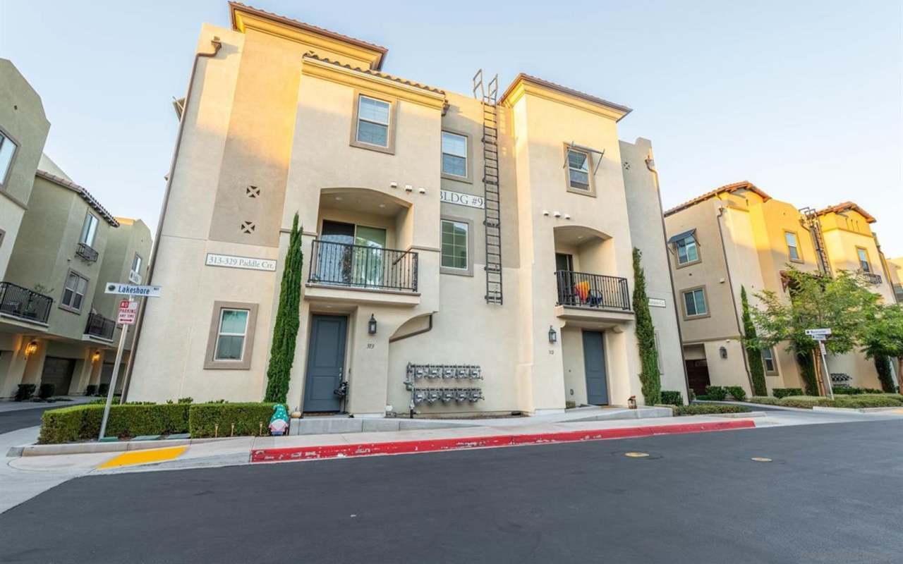 Riverview Townhome in Santee
