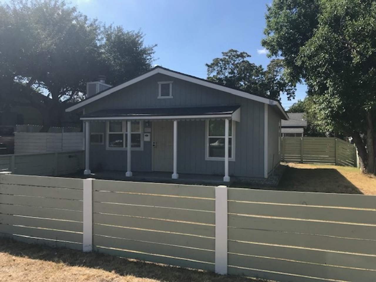 2297 Beaumont St - Sacramento 95815