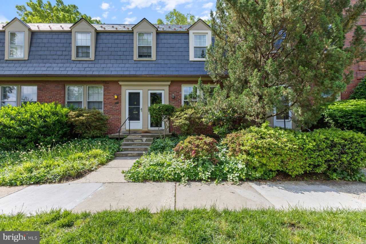 1200 S BARTON STREET