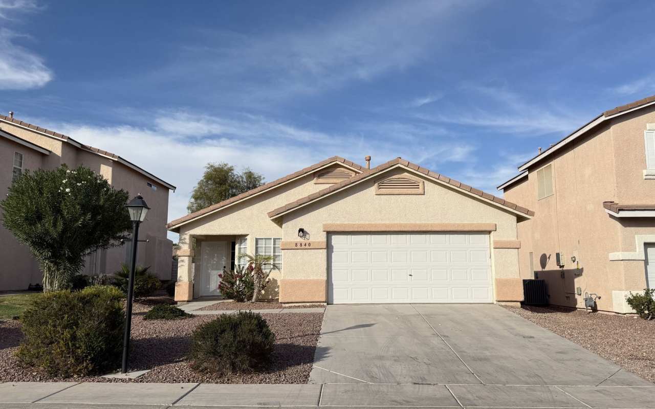 8840 Spinning Wheel Ave - 3 bedrooms, 2 bathrooms, 1515 SQFT