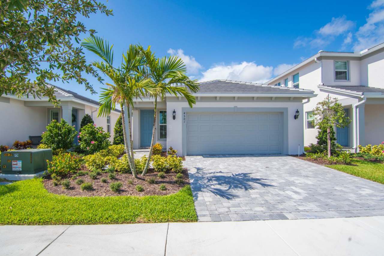 3 Bedroom Available Now!