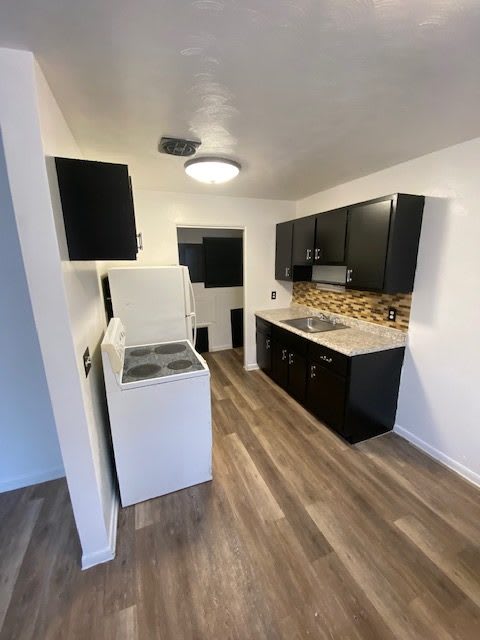 2249 Hepburn Avenue - 2249-B