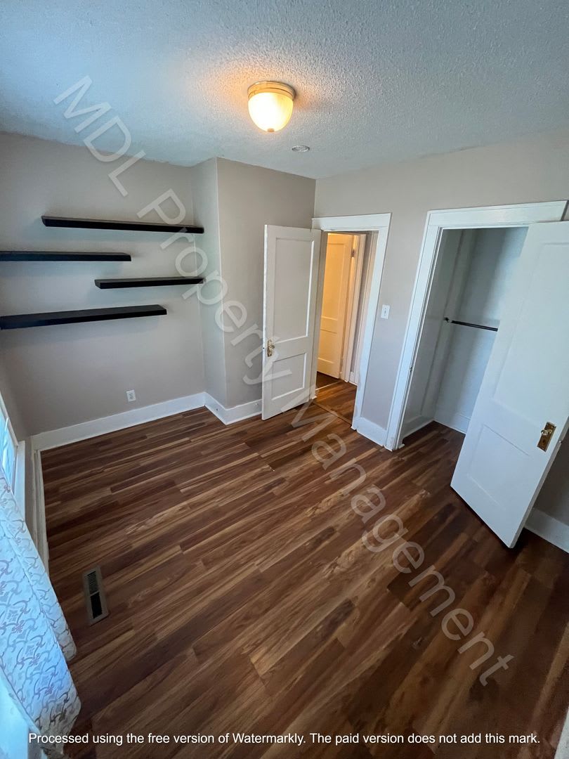 2 Bedroom Home with 2 Car Garage  Fenced Yard