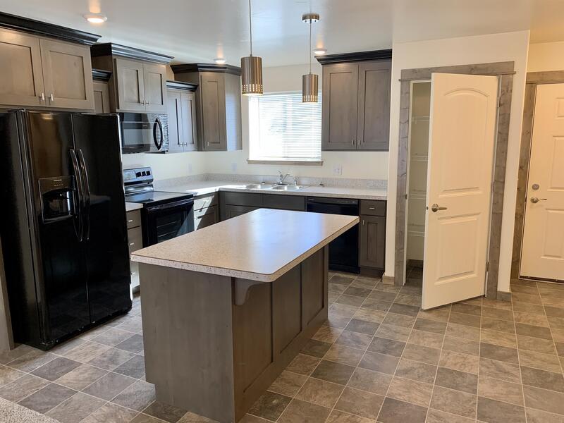 830 Gibbon Street - 1