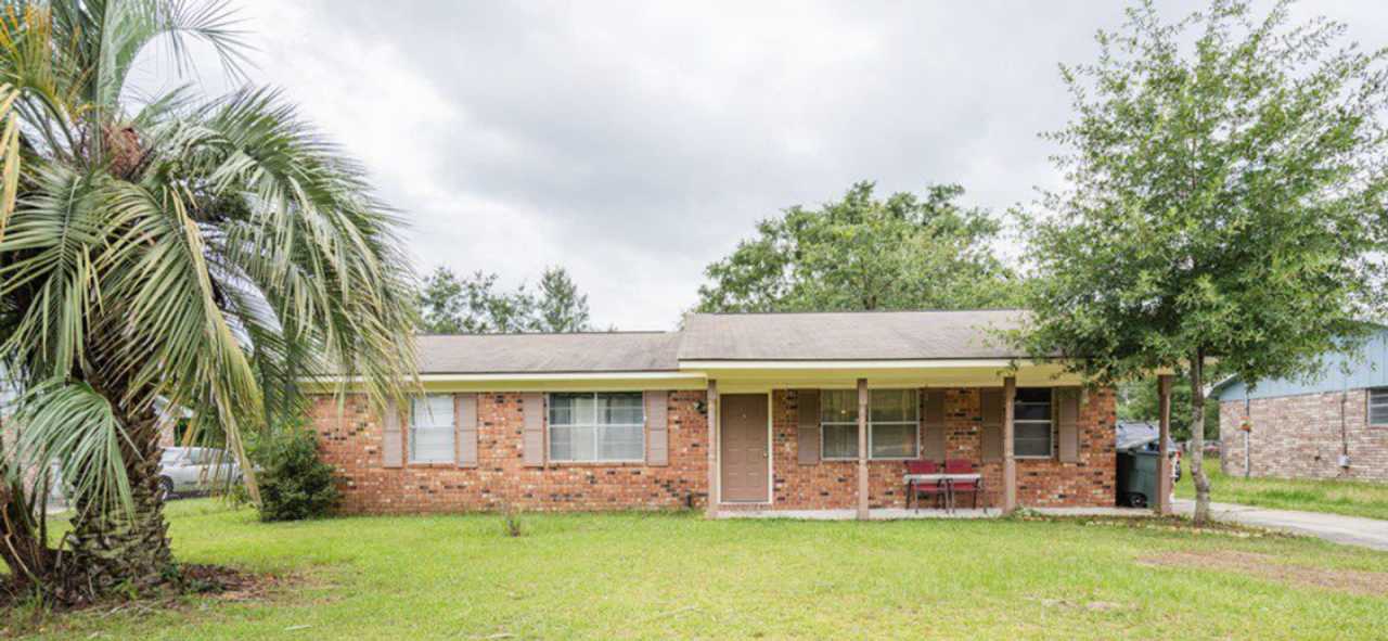 FOR RENT 3 Bed 2 bath home