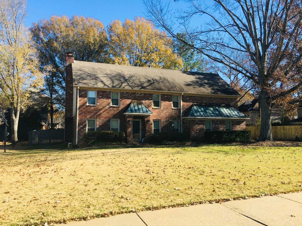 Newly painted 4BD/2.5BA Home in Germantown with a Huge Bonus Room! Fenced in Back Yard.
