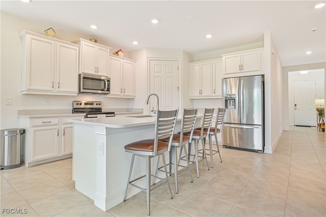 2916 Royal Gardens Avenue