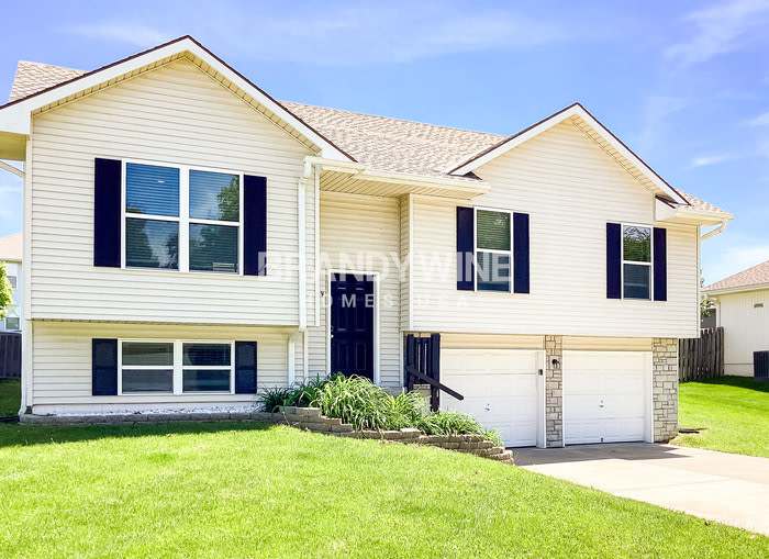 18619 Woodruff Street