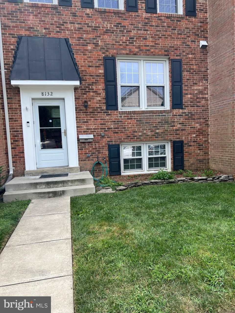 8132 SLEEPY VIEW Lane