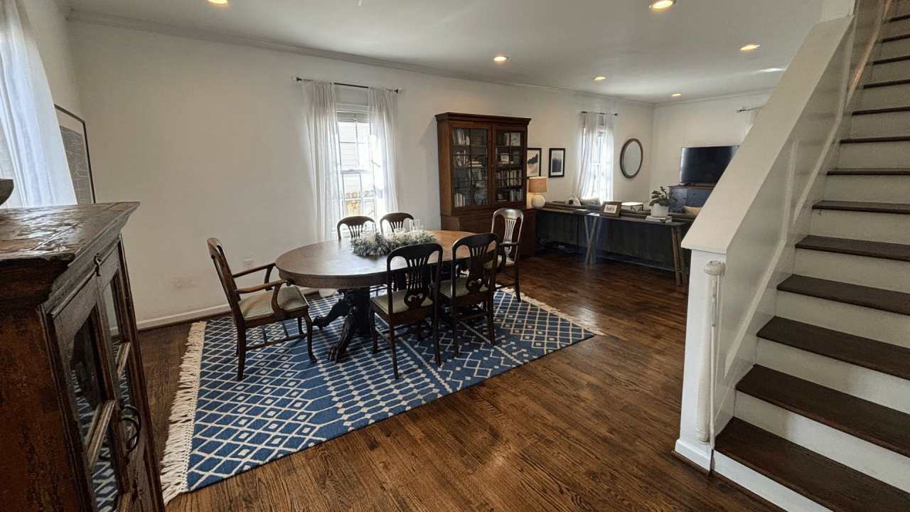 211 Laurel Avenue Southwest