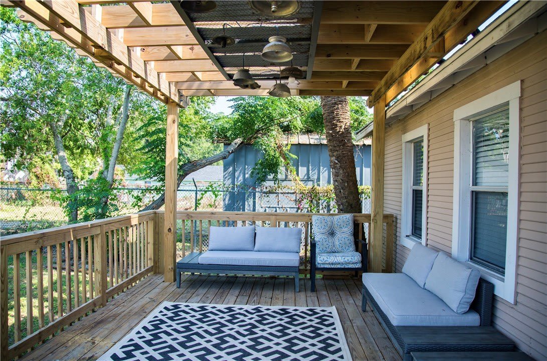 1318 N Mesquite Street