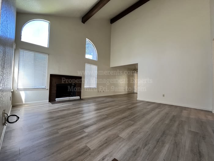 5876 Alexandria Place